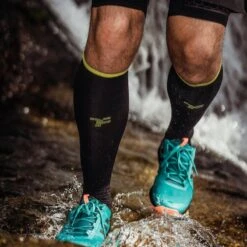 Lange Compressiesokken Fyke Zwart 7 Lange Compressiesokken Fyke Zwart -Mode Schoenen lange compressiesokken fyke zwart 2