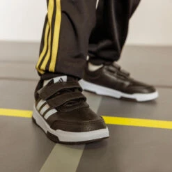 ADIDAS Sneakers Met Klittenband Voor Peuters Tensaur Zwart Wit 25 ADIDAS Sneakers Met Klittenband Voor Peuters Tensaur Zwart Wit -Mode Schoenen sneakers met klittenband voor peuters tensaur zwart wit 9