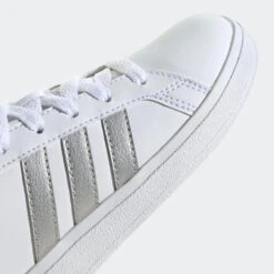 ADIDAS Sneakers Voor Kinderen Grand Court Wit Iriserend 18 ADIDAS Sneakers Voor Kinderen Grand Court Wit Iriserend -Mode Schoenen sneakers voor kinderen grand court wit iriserend 2